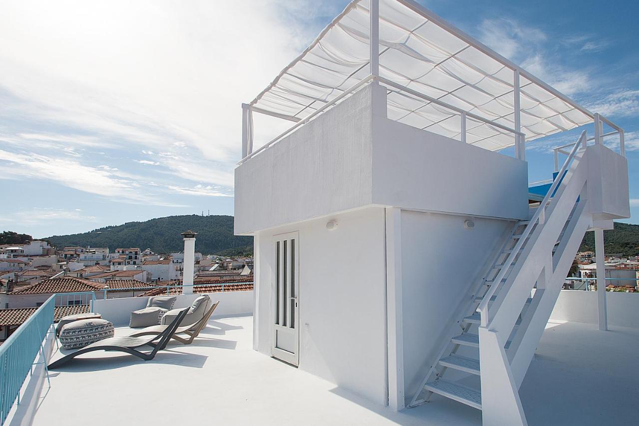 Capolavoro, Boutique Apartment With Unique Rooftop Скиатос Екстериор снимка