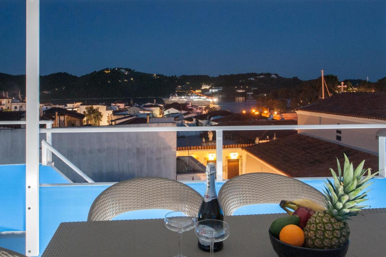 Capolavoro, Boutique Apartment With Unique Rooftop Скиатос Екстериор снимка