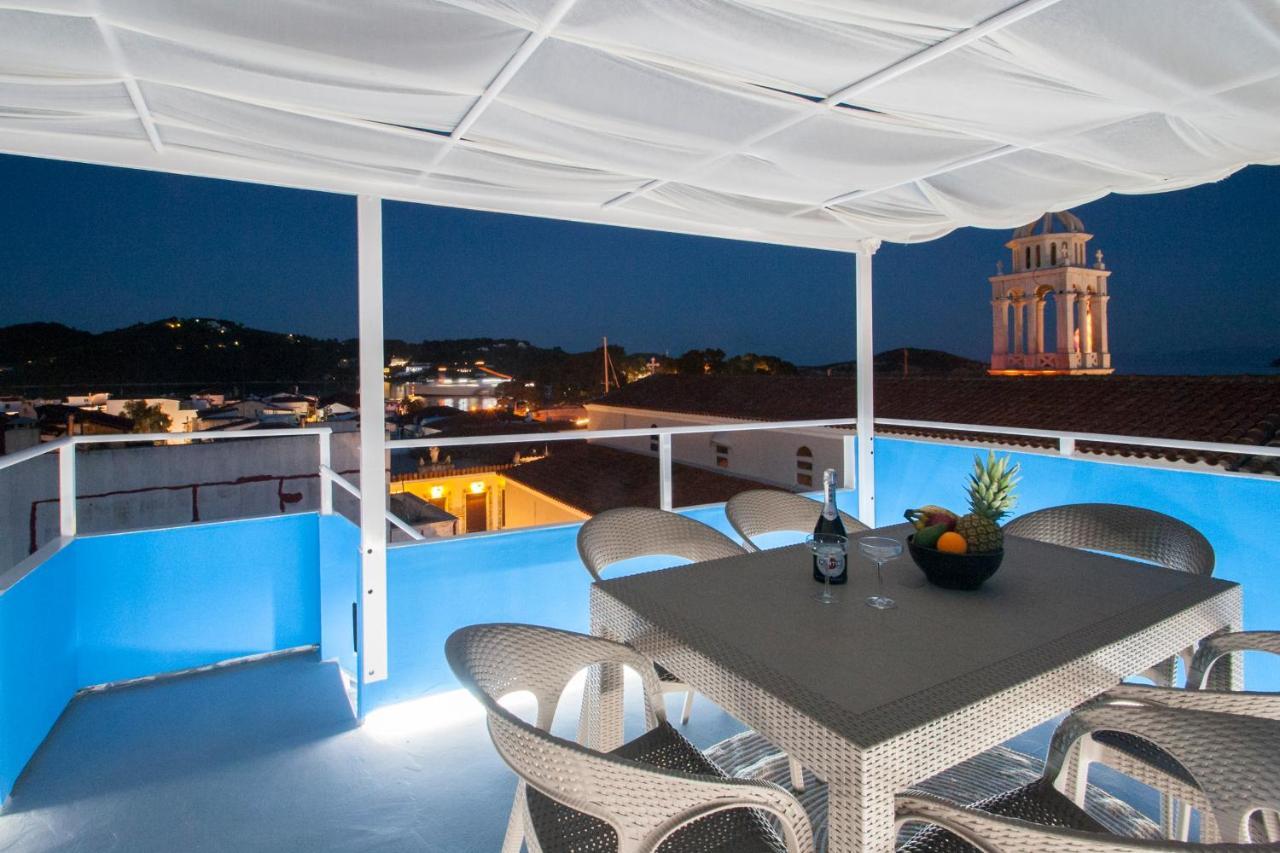 Capolavoro, Boutique Apartment With Unique Rooftop Скиатос Екстериор снимка