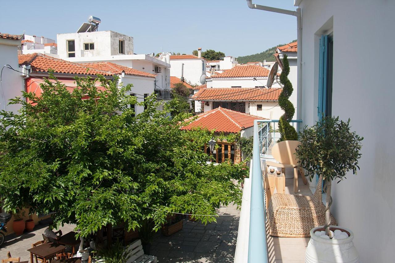 Capolavoro, Boutique Apartment With Unique Rooftop Скиатос Екстериор снимка