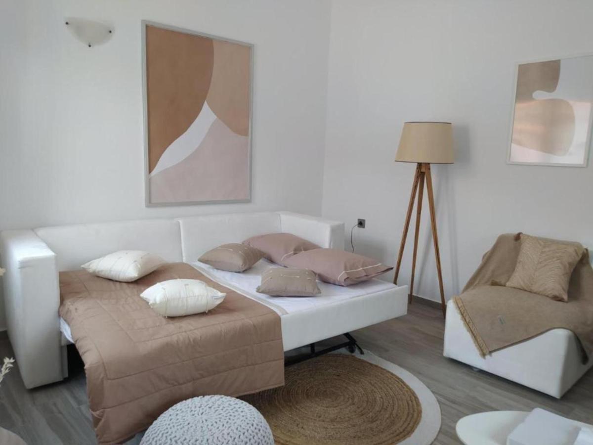 Capolavoro, Boutique Apartment With Unique Rooftop Скиатос Екстериор снимка